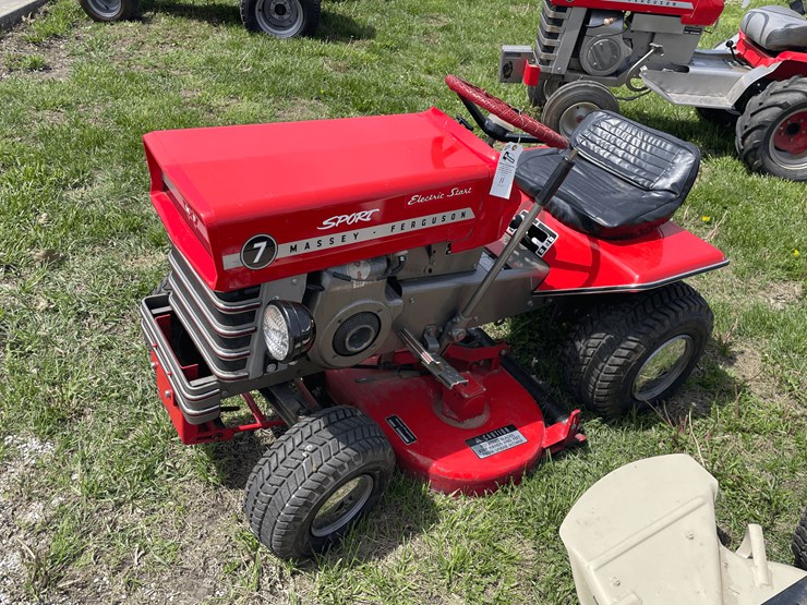 1971-massey-ferguson-7-image-1