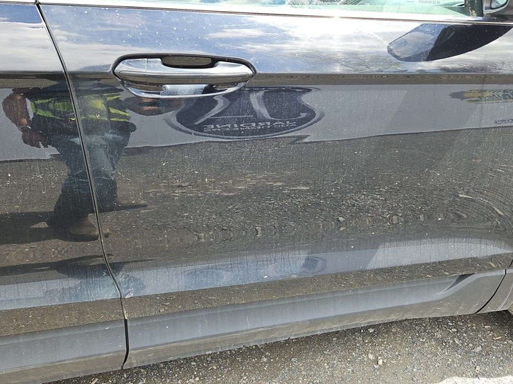 2017-ford-edge-sel-image-39