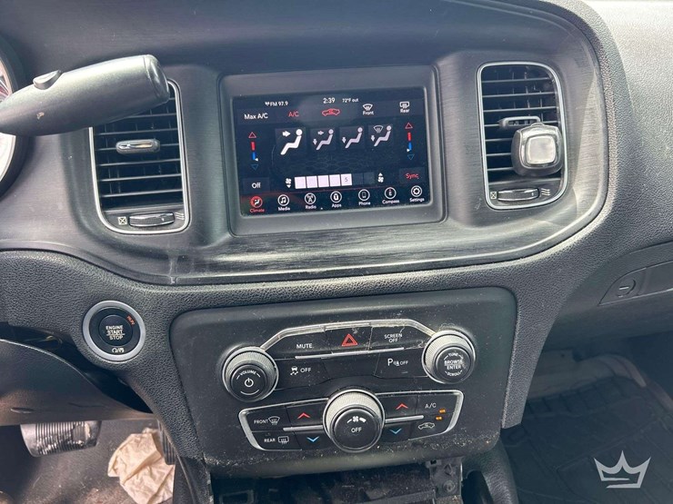 2019-dodge-charger-sedan-image-17
