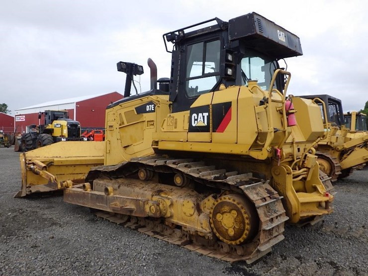 2011-caterpillar-d7e-image-7