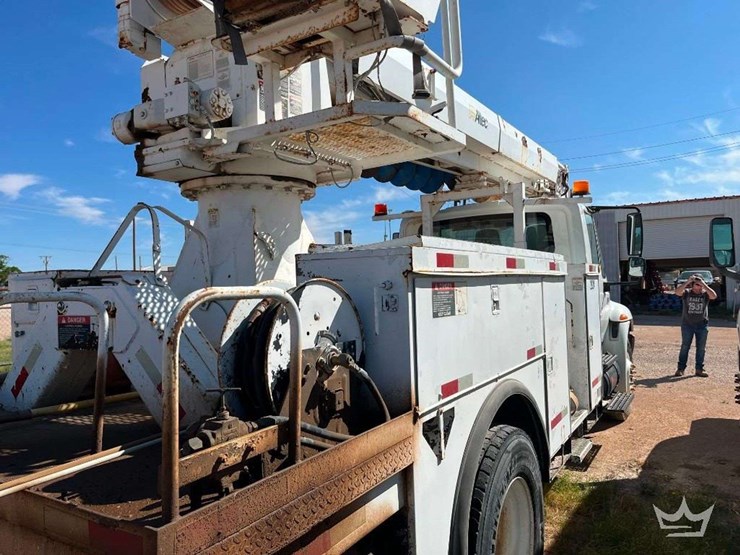 2005-international-durastar-4300-image-4