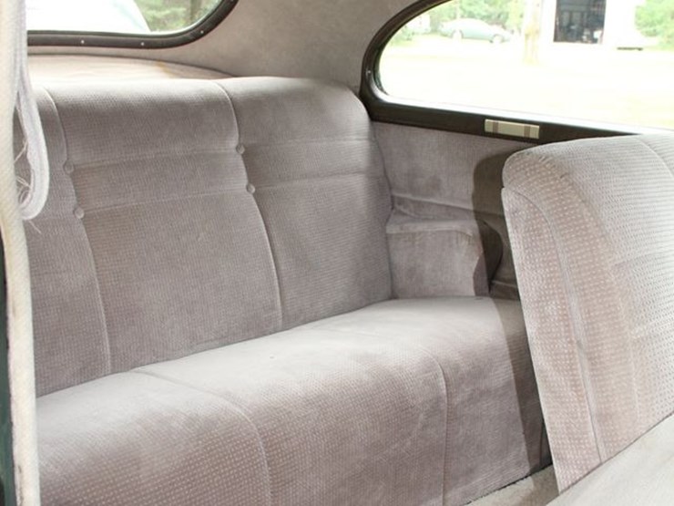 1941-plymouth-drivable,-new-gas-tank,-seats-re-upholstered,-paint-is-ok,-5-speed-manual,-re-chromed-bumpers,-extra-parts-image-4