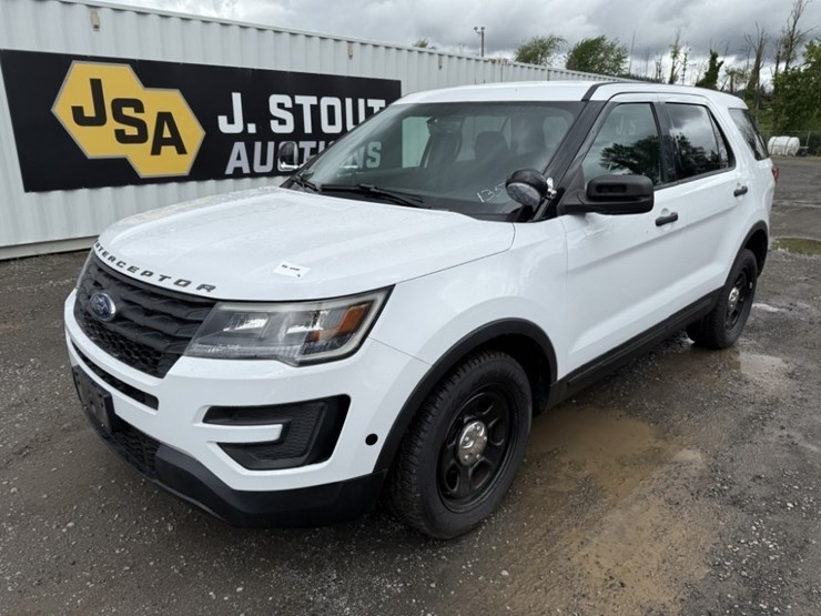 2018-ford-explorer-image-1