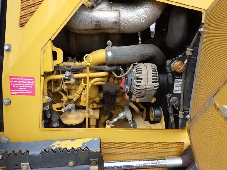 2016-deere-650k-image-21