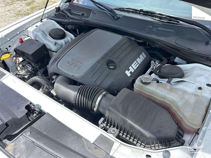 2023-dodge-challenger-coupe-image-9