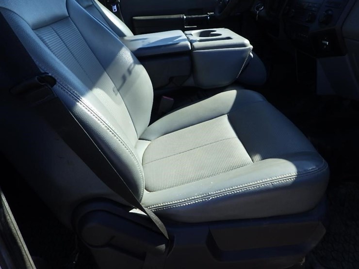 2014-ford-f350-image-26