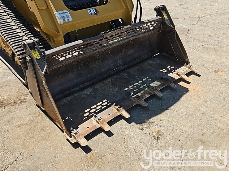 2023-caterpillar-259d3-image-14