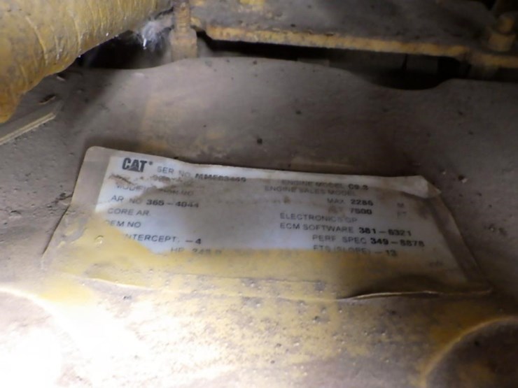2011-caterpillar-d7e-image-32