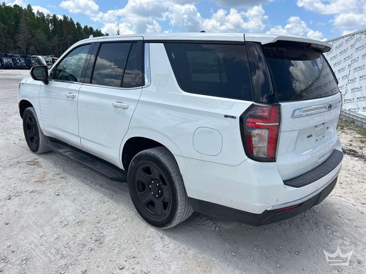 2022-chevrolet-tahoe-image-4