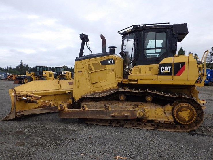 2011-caterpillar-d7e-image-8