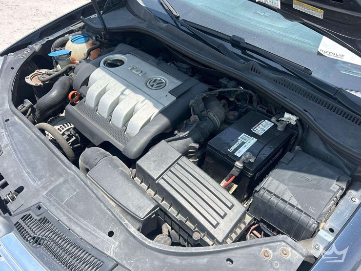 2006-volkswagen-jetta-sedan-image-9