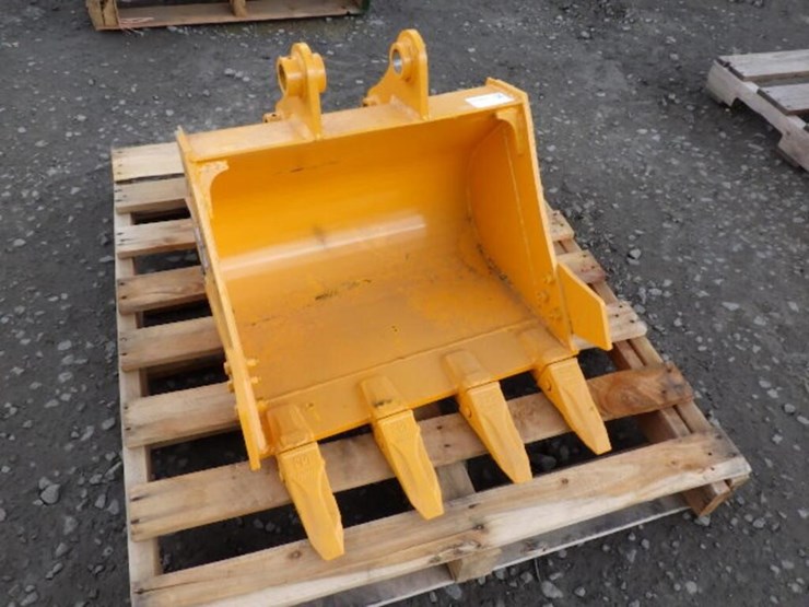 caterpillar-303-image-4