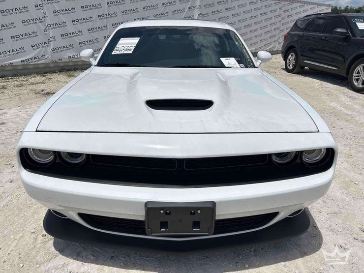 2023-dodge-challenger-coupe-image-22