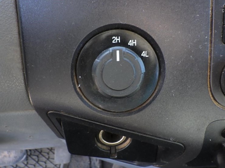 2014-ford-f350-image-39