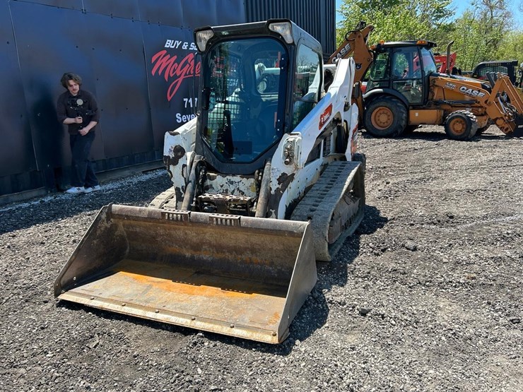 2021-bobcat-t595-image-8