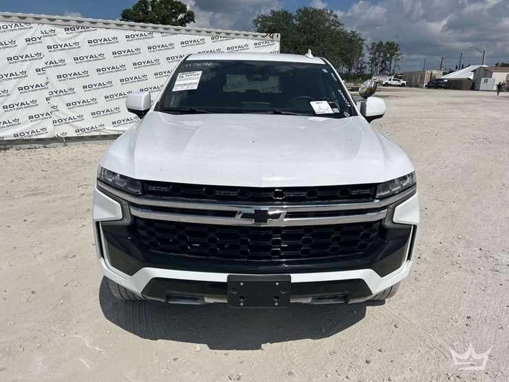 2023-chevrolet-tahoe-image-22