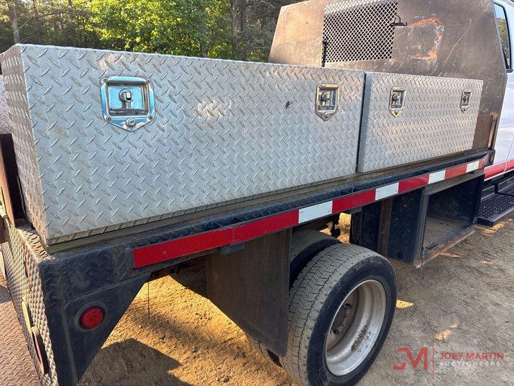 2006-chevrolet-kodiak-c5500-image-16