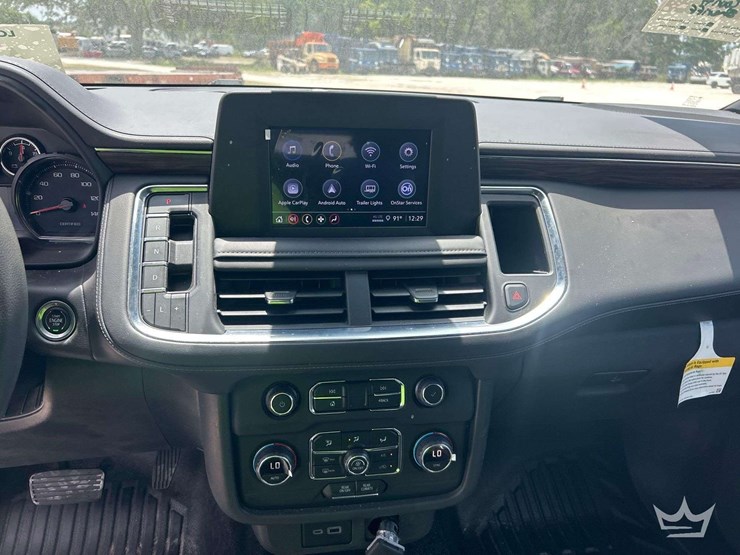2023-chevrolet-tahoe-image-15