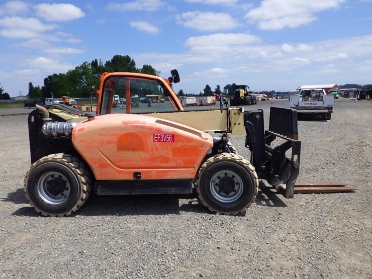 2015-jlg-g5-18a-image-4