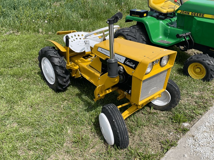 massey-ferguson-executive-image-18
