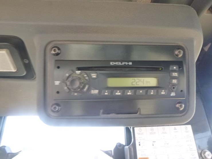 2013-deere-872gp-image-13