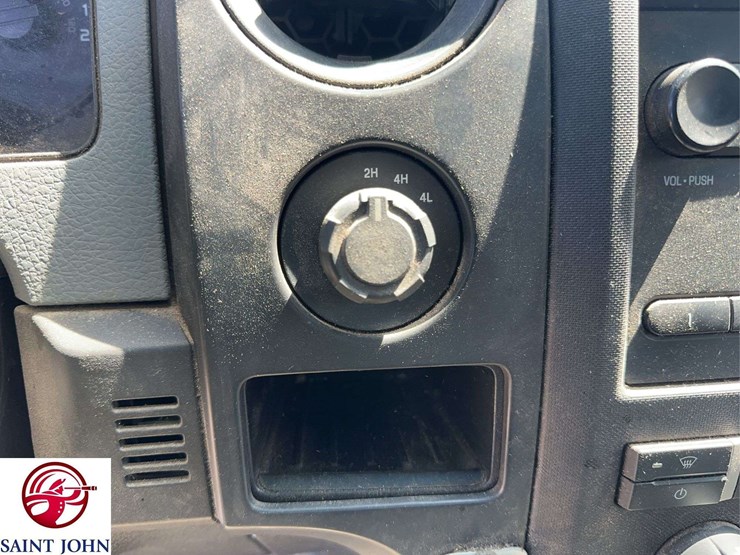 2014-ford-f150-xl-image-26