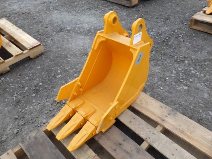 caterpillar-303-image-1