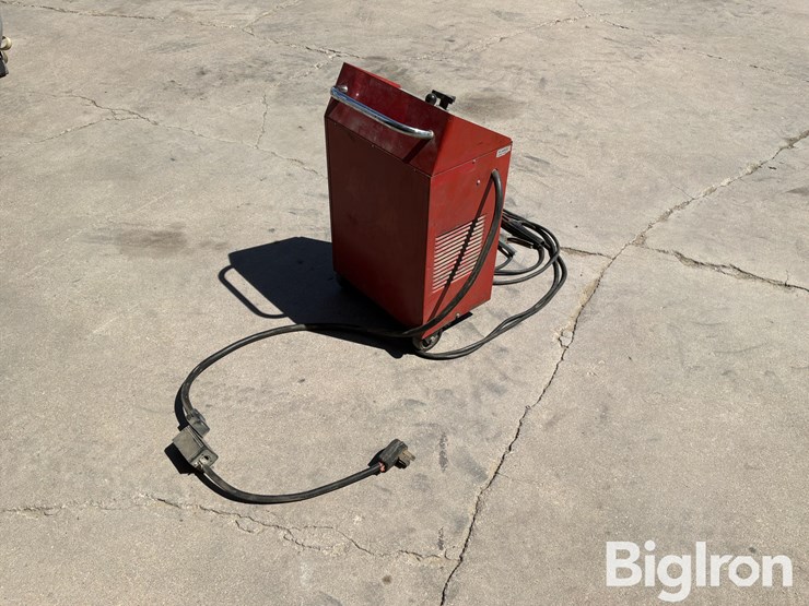 twentieth-century-heavy-duty-arc-welder-image-5