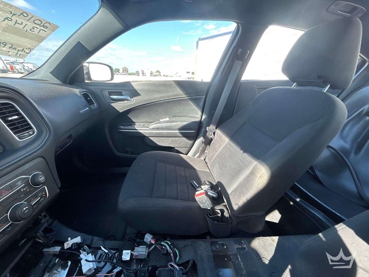 2019-dodge-charger-sedan-image-20