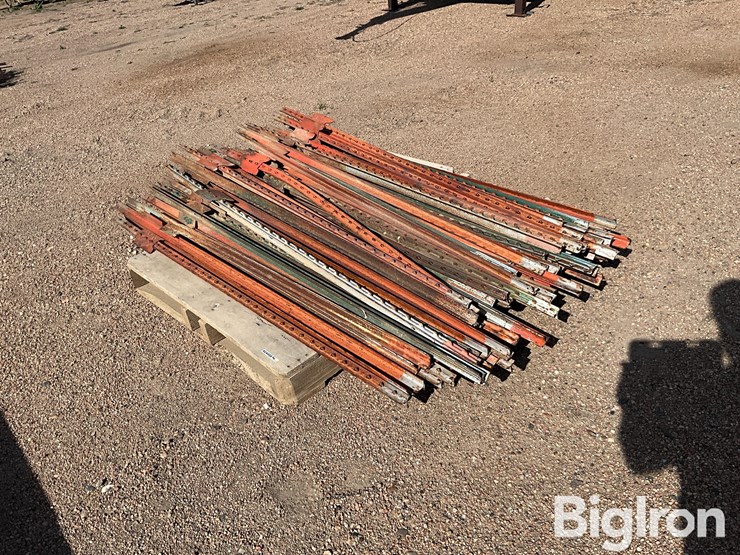66”-t-posts-image-1