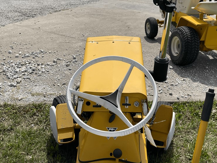 massey-ferguson-executive-image-32