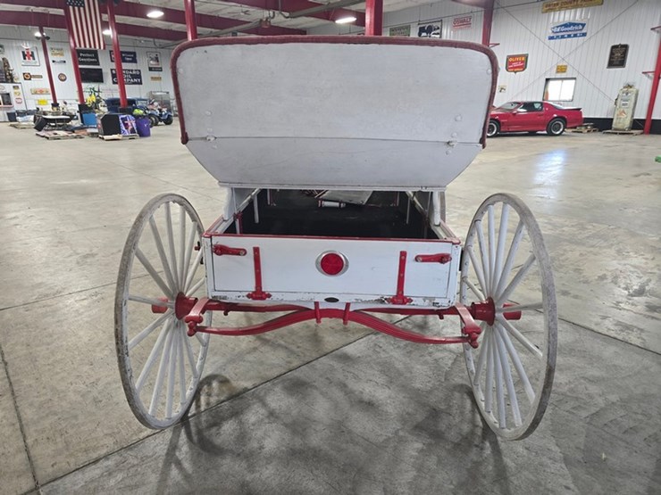 #415-•-antique-horse-drawn-wagon-image-5