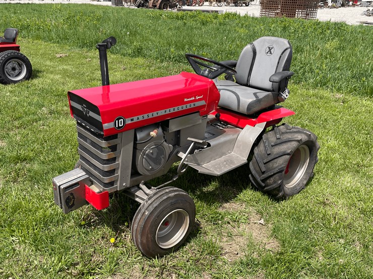 1976-massey-ferguson-10-image-1