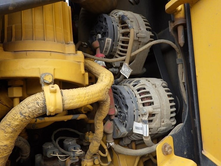 2016-deere-772gp-image-45