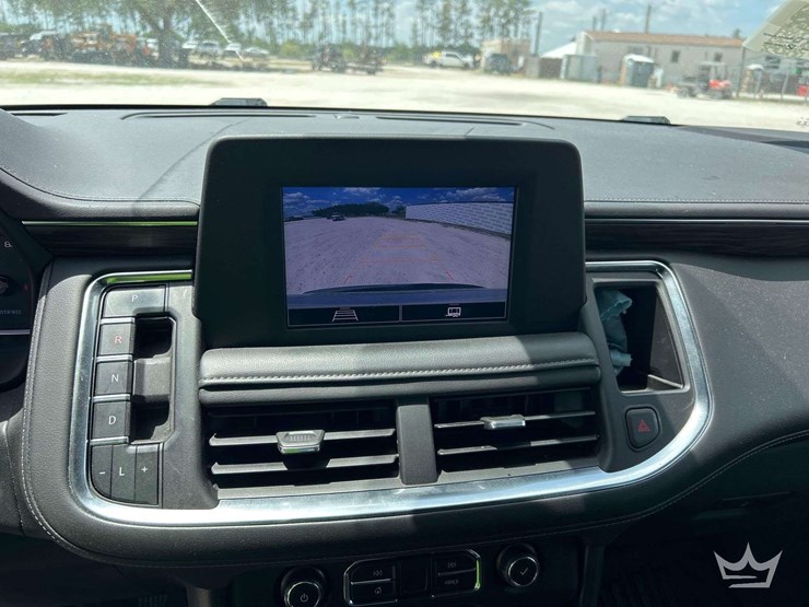 2021-chevrolet-tahoe-image-16