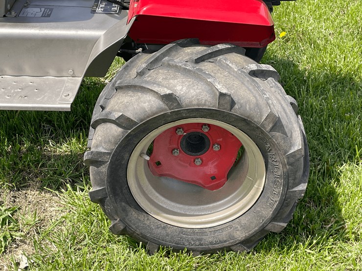 1976-massey-ferguson-10-image-19