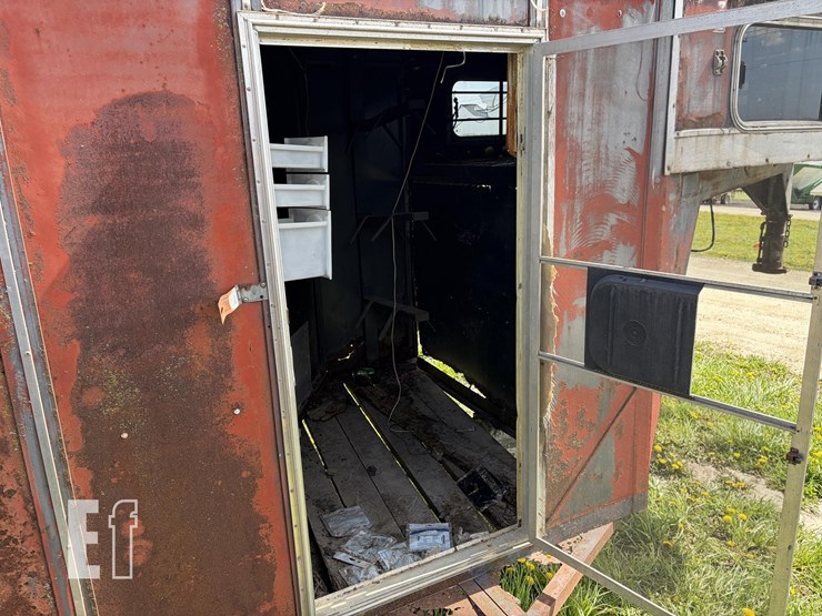 livestock-trailer-541-image-5