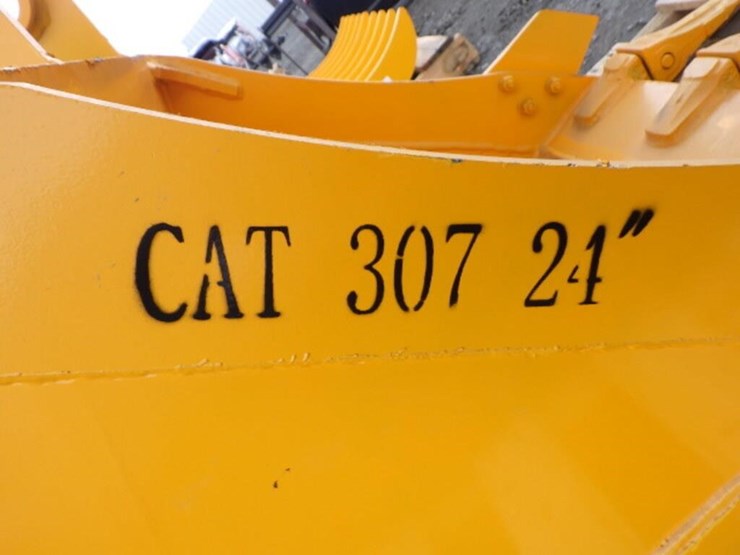 caterpillar-307-image-5
