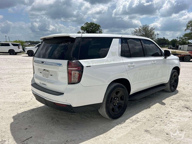 2023-chevrolet-tahoe-image-3