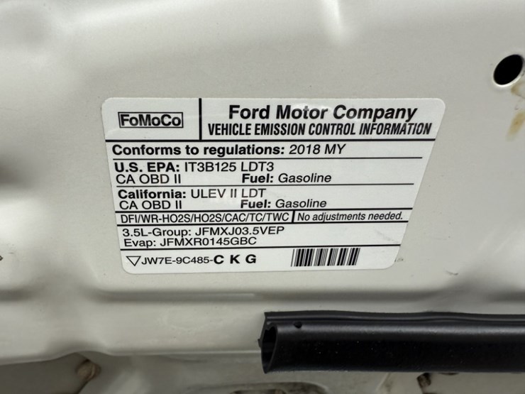 2018-ford-explorer-image-13