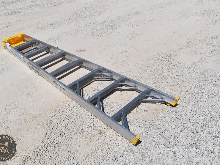 werner-step-ladder-44950-image-1