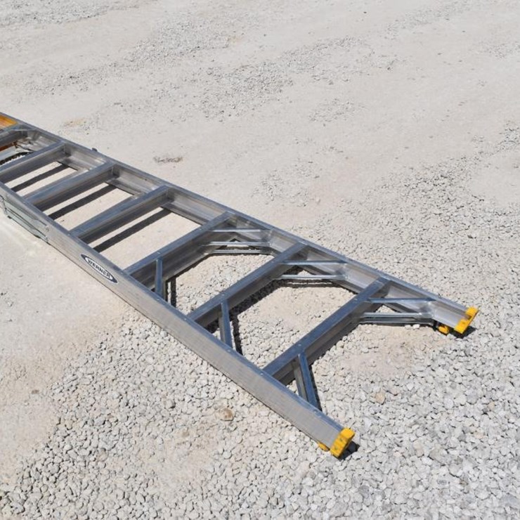 WERNER STEP LADDER 44950