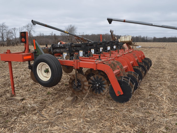 brillion-2-210-6-row-zone-builder-image-3