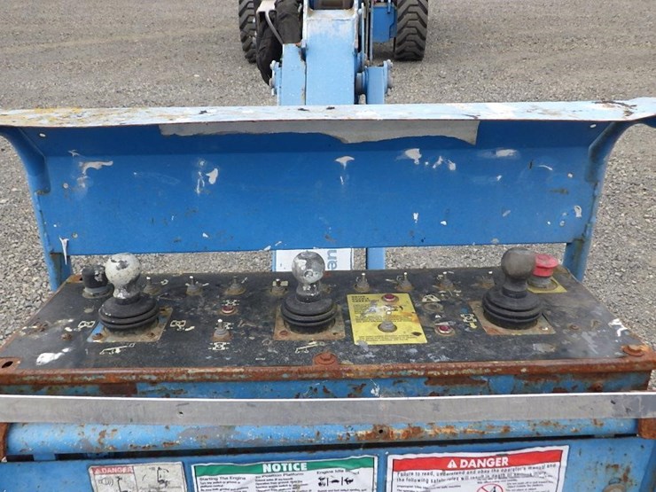 2004-genie-s85-image-21