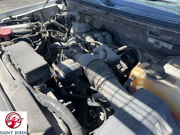 2013-ford-f150-xl-image-23