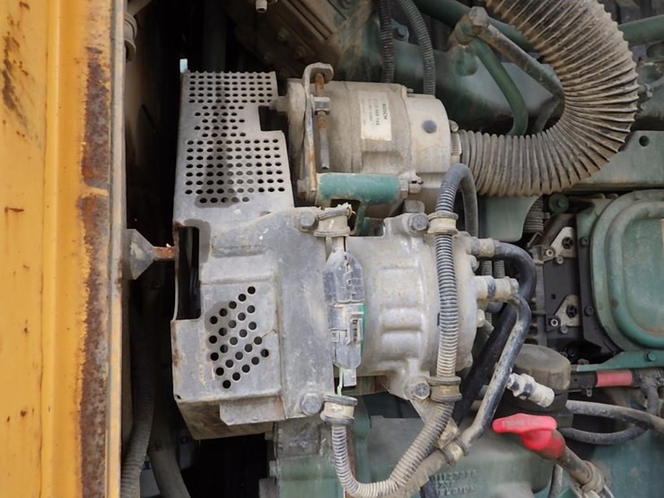 volvo-l220e-image-14