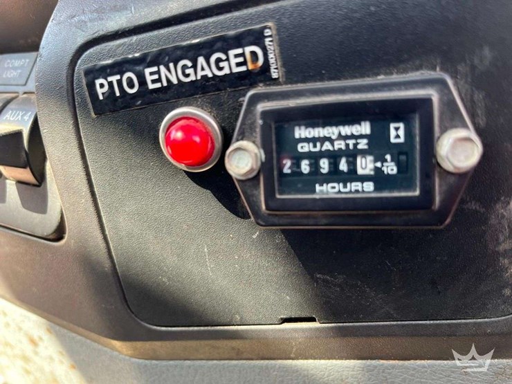 2012-ford-f550-image-10
