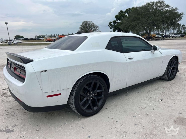 2023-dodge-challenger-coupe-image-3