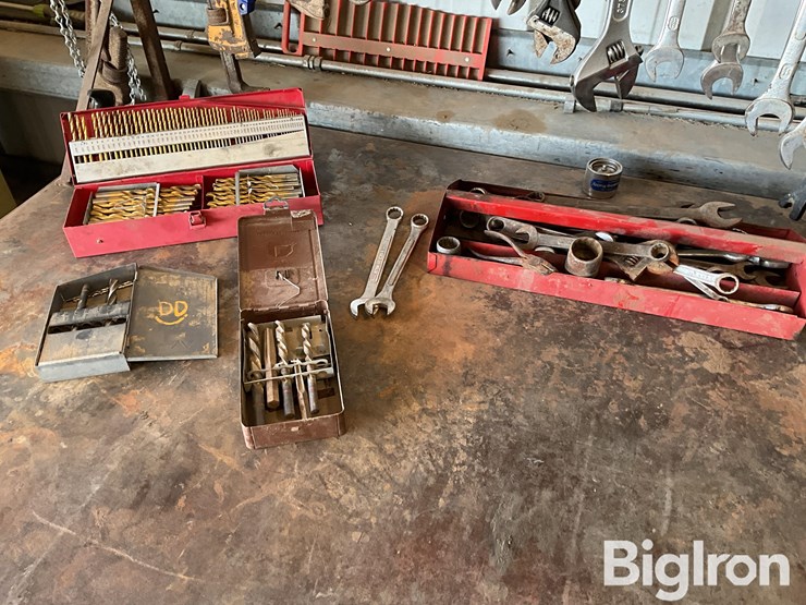 shop-built-workbench-&-tools-image-14