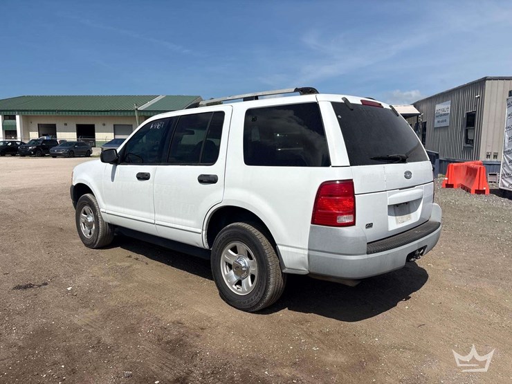 2002-ford-explorer-image-3